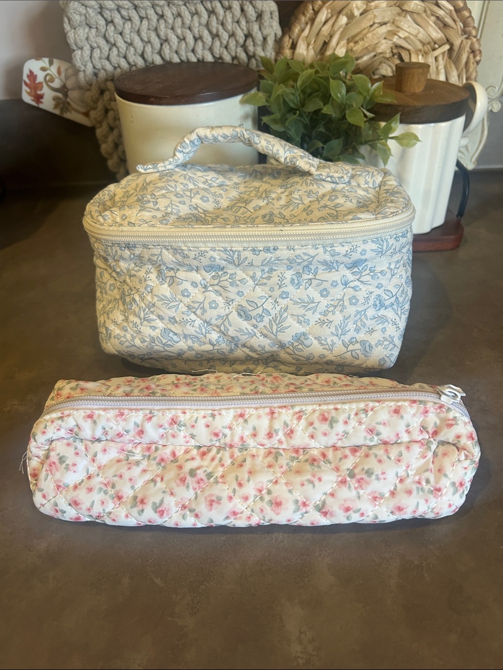 Quilted Floral Cosmetic Bag Set – Blue & Pink
